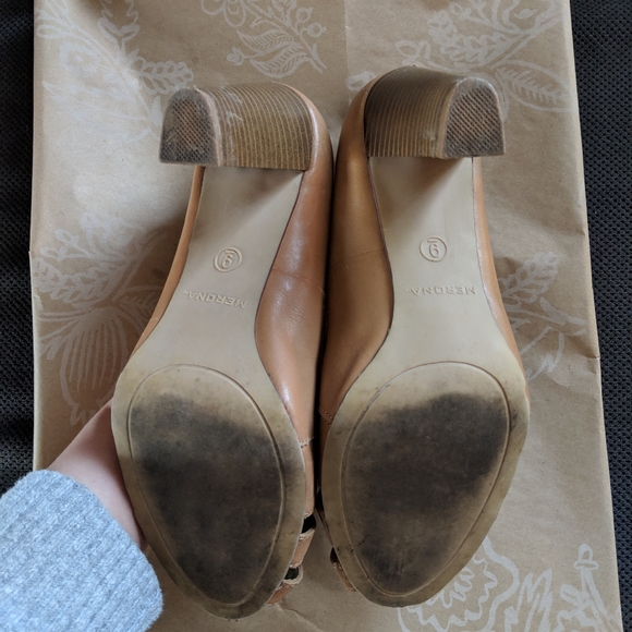 open toe heels size 9 - Picture 7 of 8